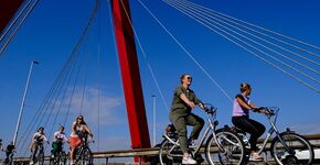 fietsers rotterdam brug